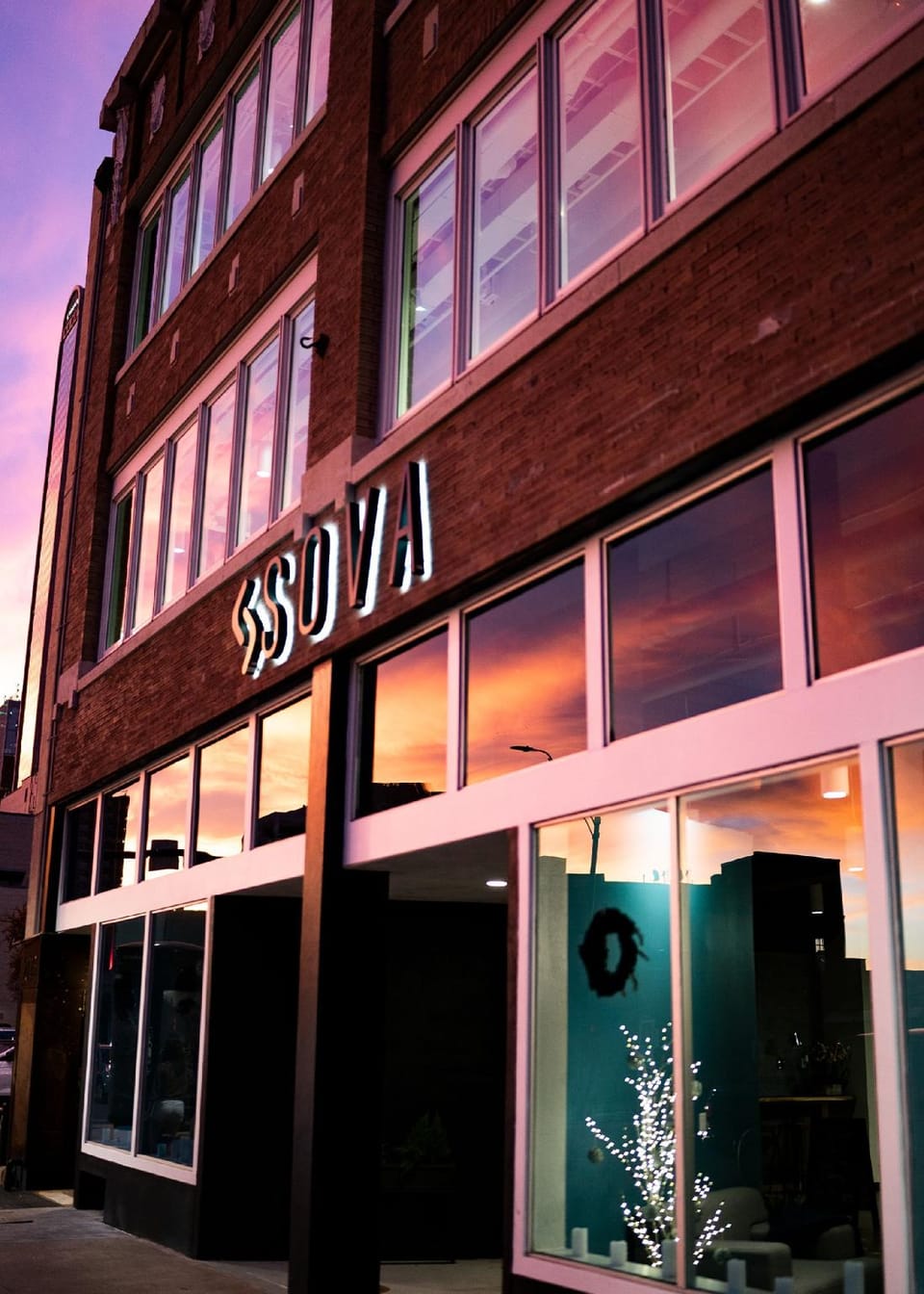 SOVA Micro-Room & Social Hotel Hotel in Dallas