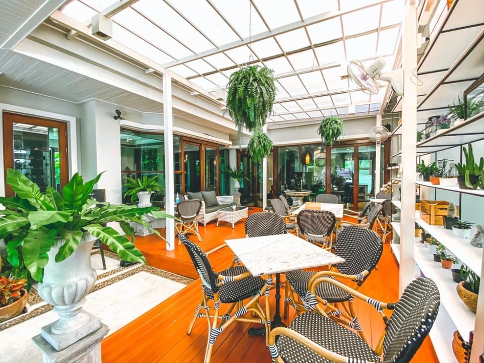 Royal Sammuk Villa Resort in Chon Buri Changwat