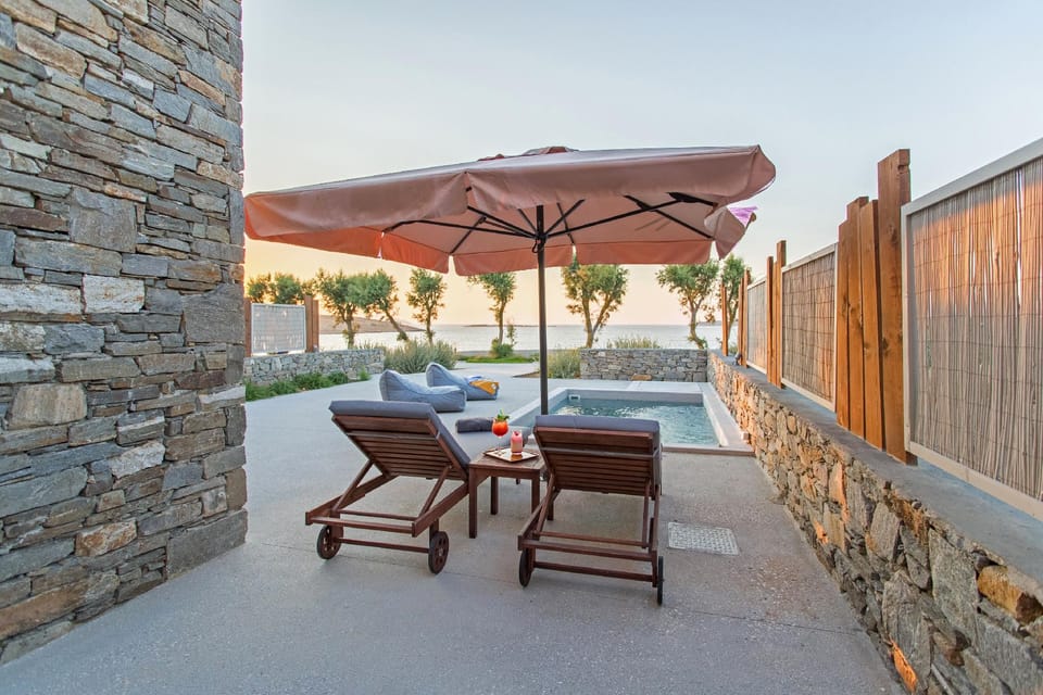 Paros Cape Suites Apartment hotel in Naousa