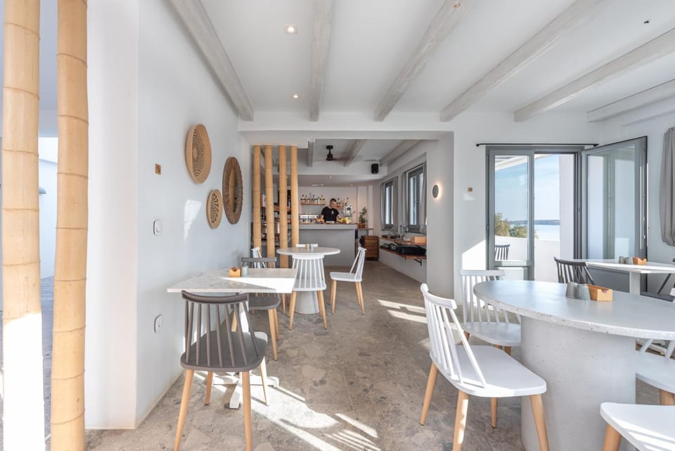 Bar/lounge