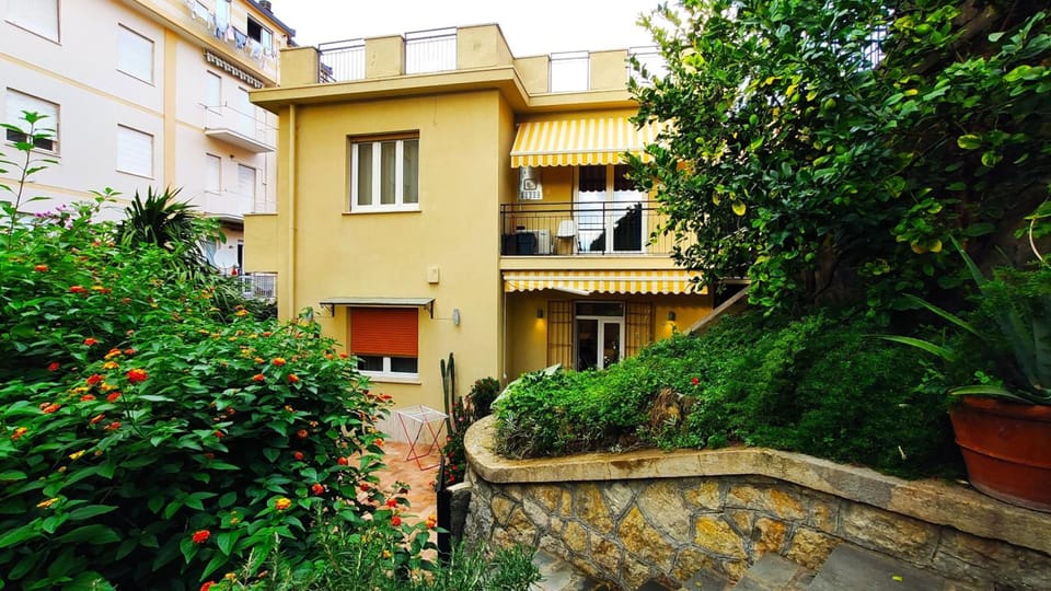 Residence Mare Azzurro Hotel in Lerici