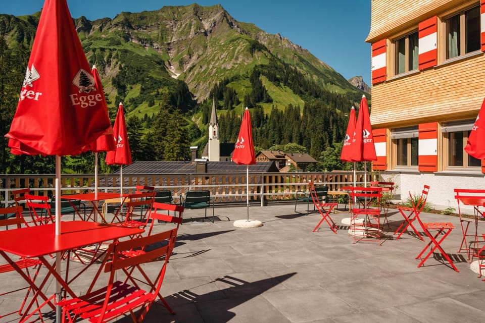 Berghaus Schrocken - Hotel Apartments Spa Hotel in Schröcken