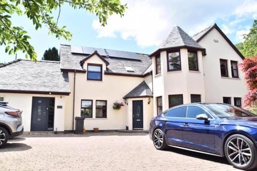 Kirkwirral Bed & Breakfast Hotel in England