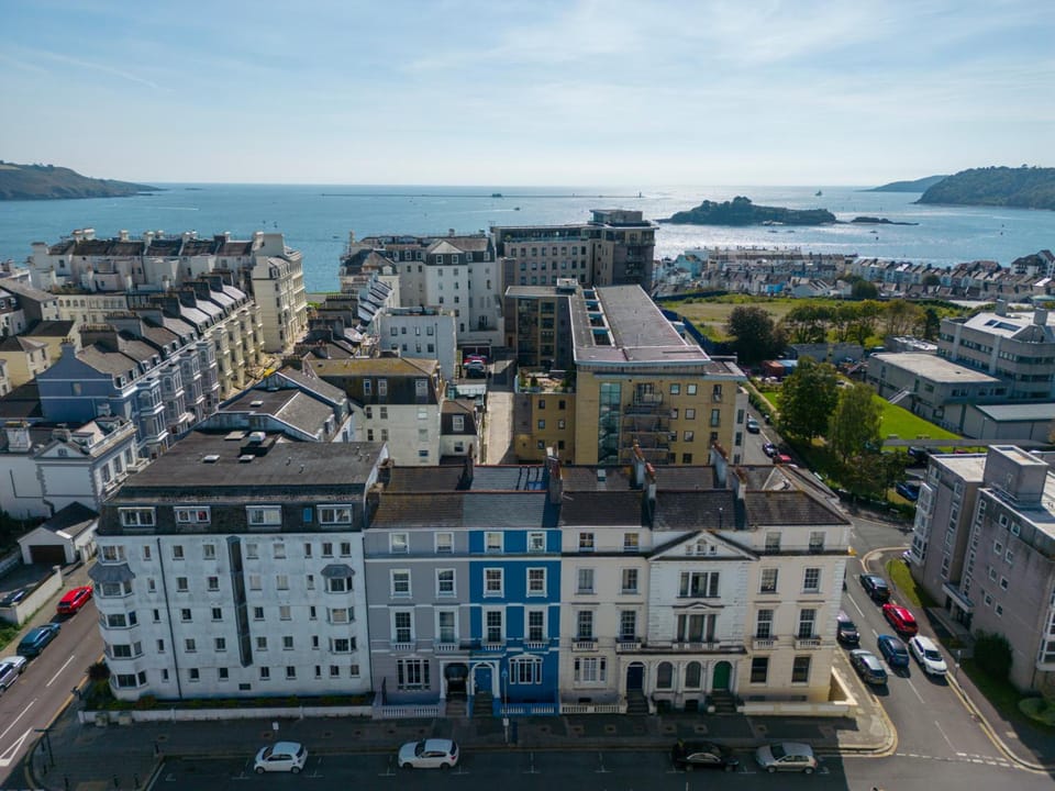 Ocean Stays by Smart Welcomes Hotel in Plymouth