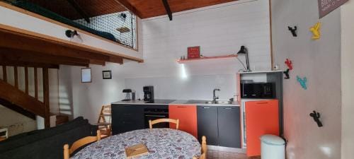 gite 2 ou 3 personnes - campagne Hotel in Brittany