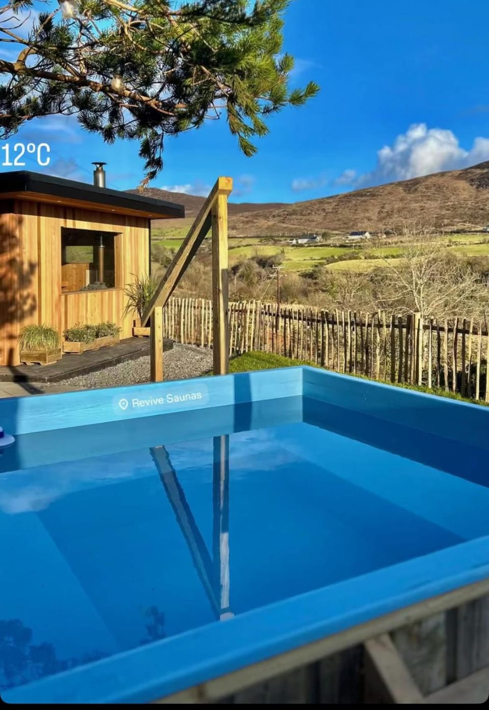 Rostrevor Mountain Lodge - Glamping Pods - Revive Sauna & Hot Tubs Lodge in Northern Ireland