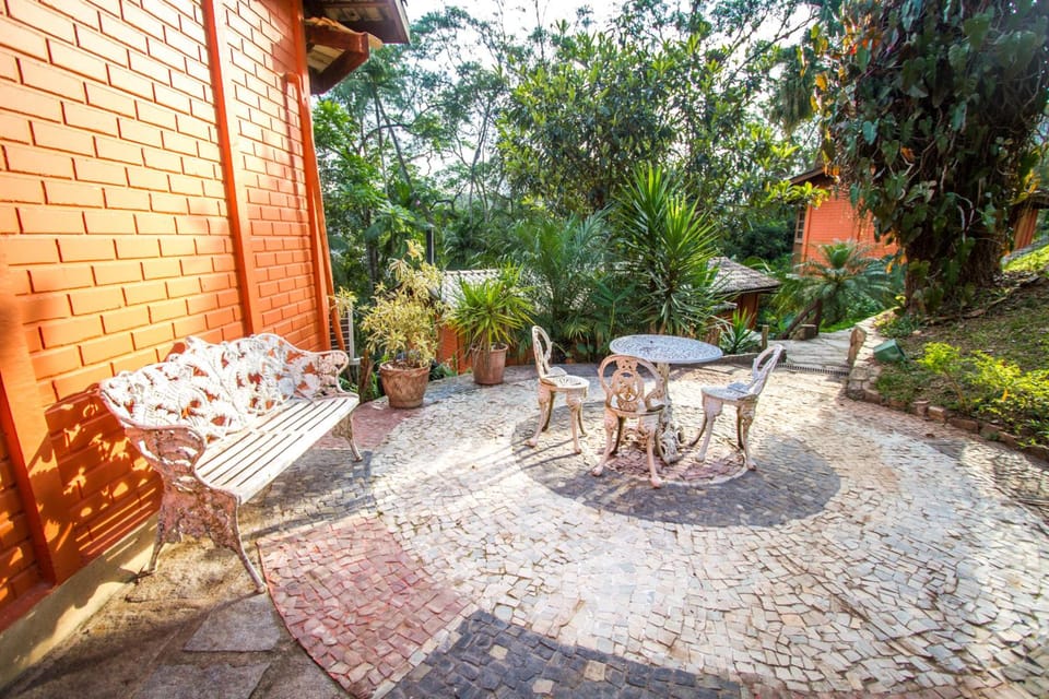 POUSADA APOEMA PETROPOLIS-Rj Inn in Duque de Caxias
