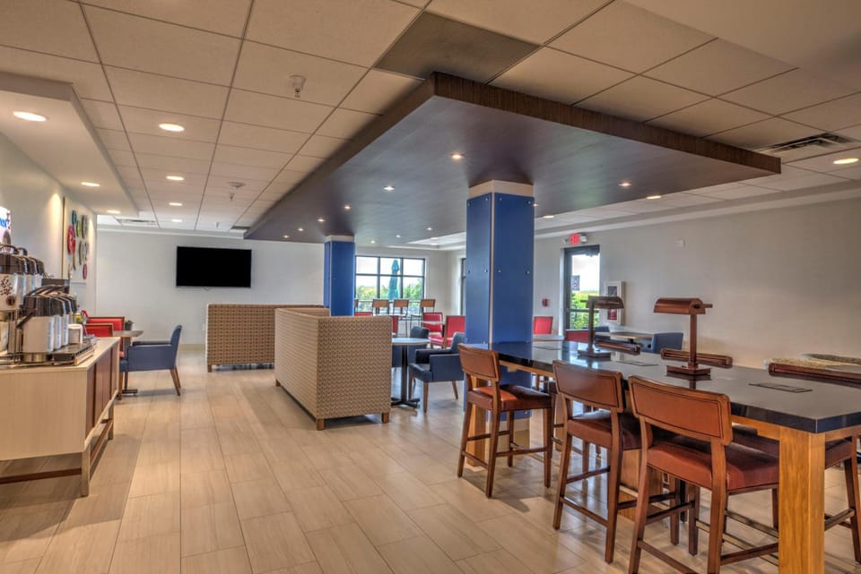 Holiday Inn Express Rochelle By IHG Hotel in Illinois