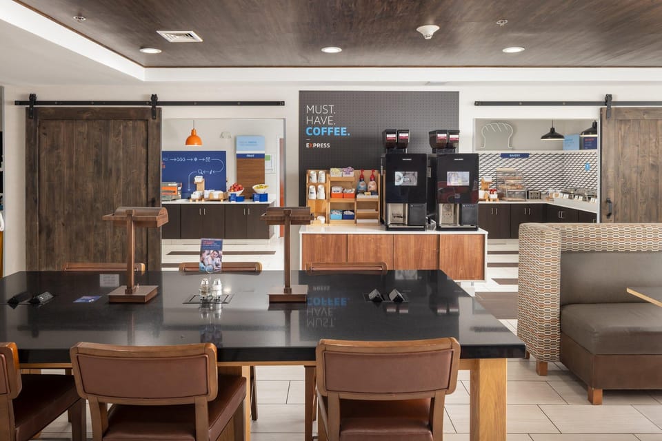 Holiday Inn Express Carrollton By IHG Hotel in Indiana