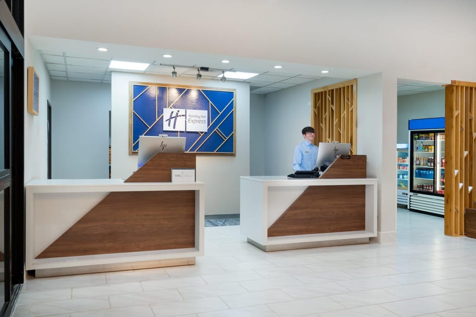 Holiday Inn Express Pratt By IHG Hotel in Kansas