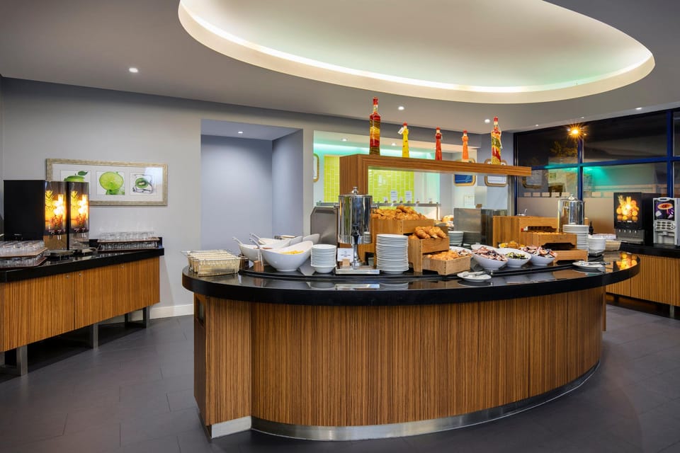 Holiday Inn Express London Heathrow T5 By IHG Hotel in Slough