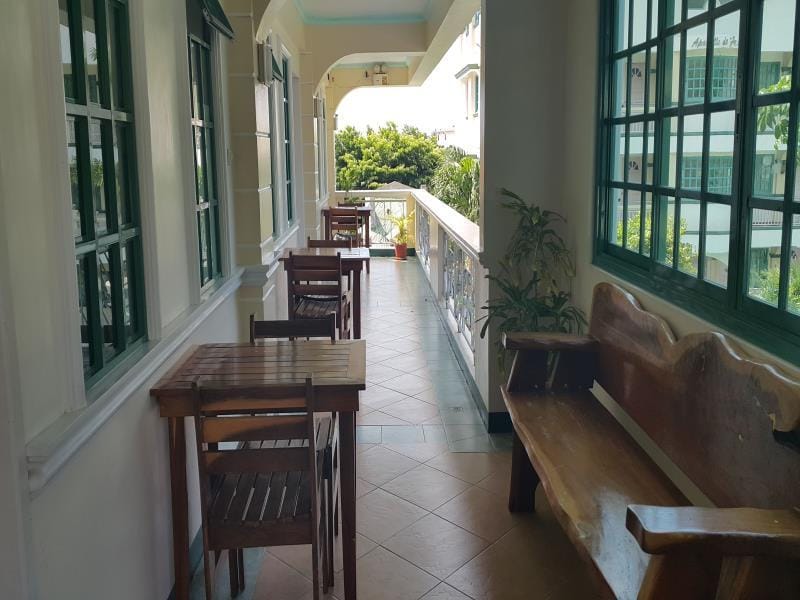 Apartelle de Francesca Resort in Puerto Galera