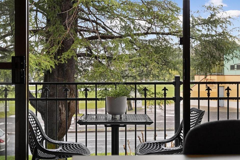 Oxley Court Serviced Apartments Apartment hotel in Canberra