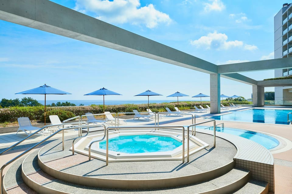 GRAND NIKKO AWAJI Hotel in Hyogo Prefecture