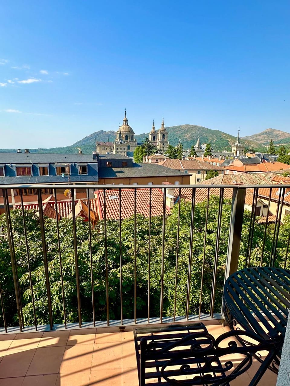 San Lorenzo Suites Hotel in San Lorenzo de El Escorial