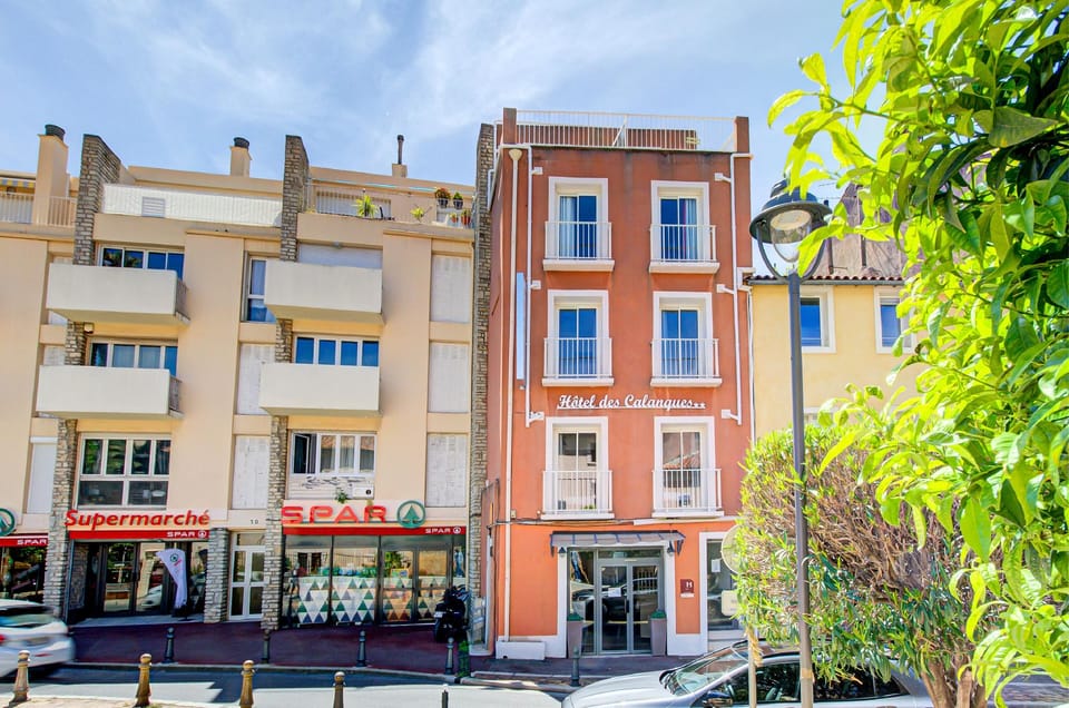 HOTEL DES CALANQUES Port de Cassis Hotel in Cassis