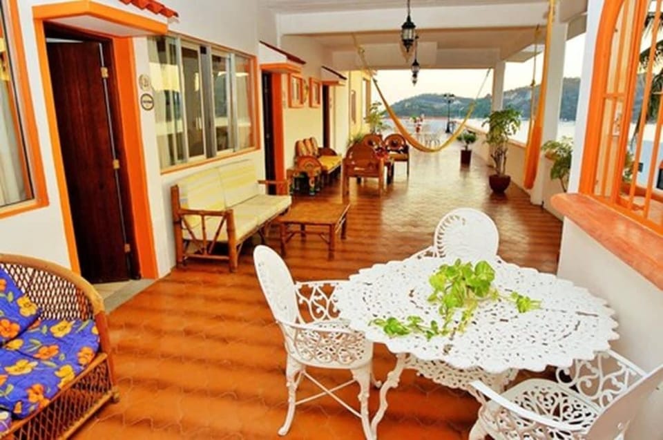 Hotel Casa Sun and Moon Hotel in Zihuatanejo