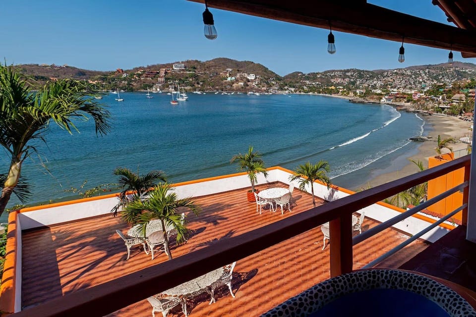 Hotel Casa Sun and Moon Hotel in Zihuatanejo