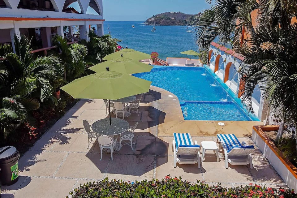 Hotel Casa Sun and Moon Hotel in Zihuatanejo