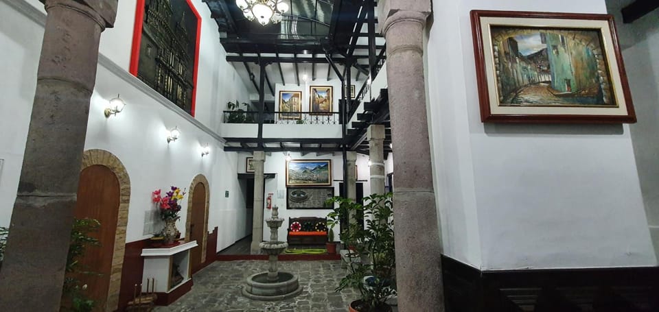 Hostal Flores Hostel in Quito