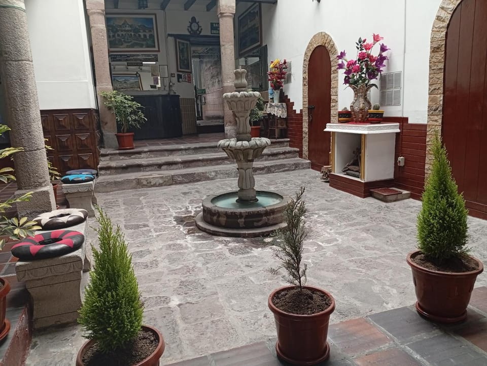 Hostal Flores Hostel in Quito