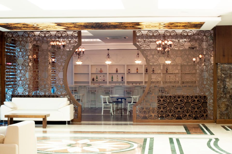 Bar/lounge