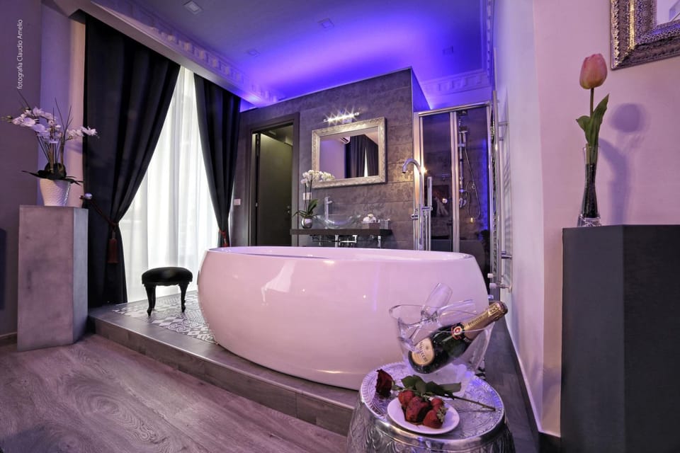Bourbon House Hotel in Naples