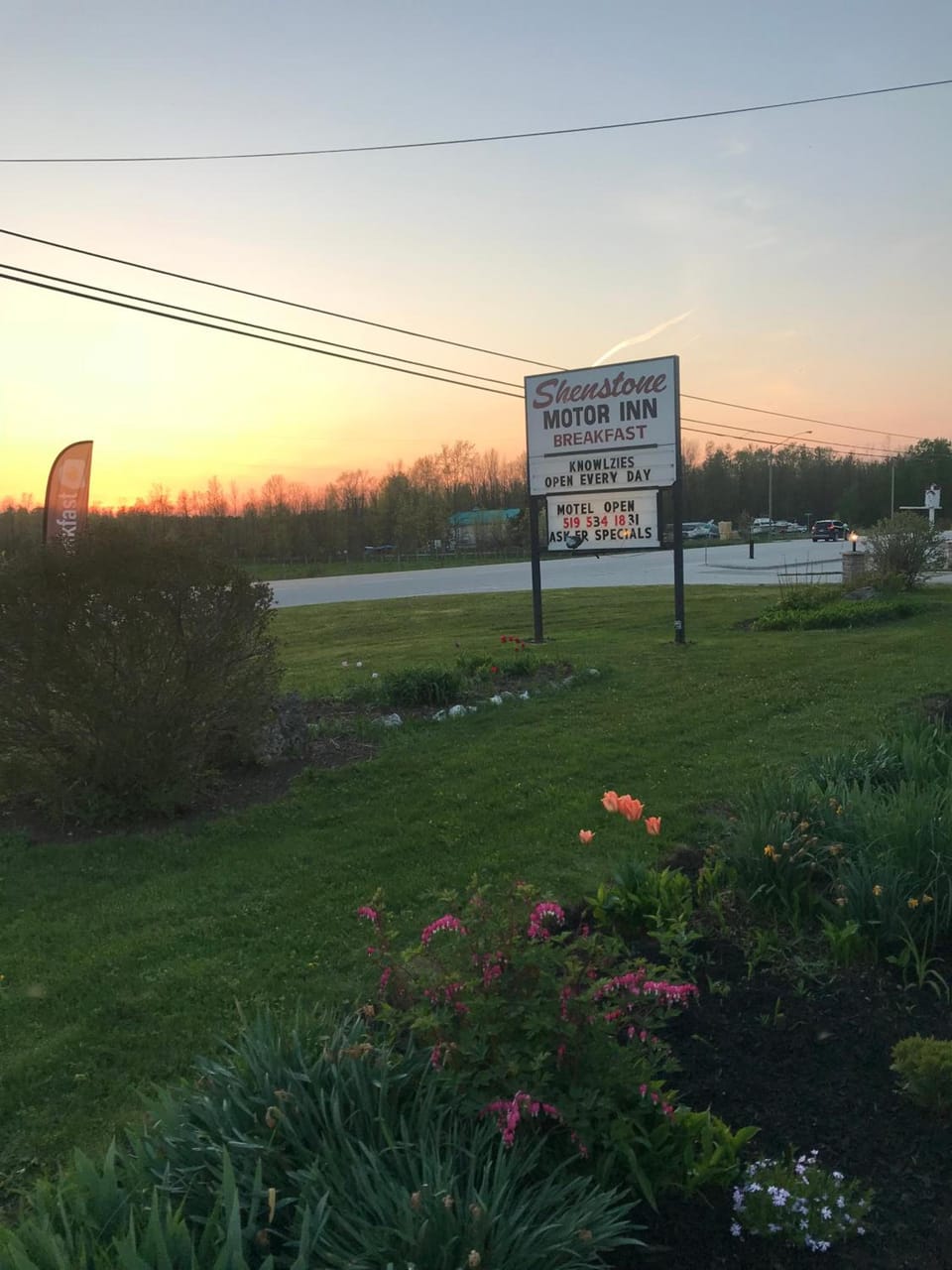Shenstone Motor Inn Motel in South Bruce Peninsula