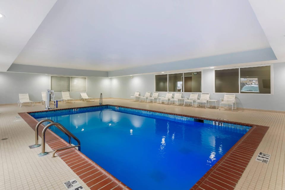 Sleep Inn & Suites Smyrna - Nashville Area Hotel in La Vergne