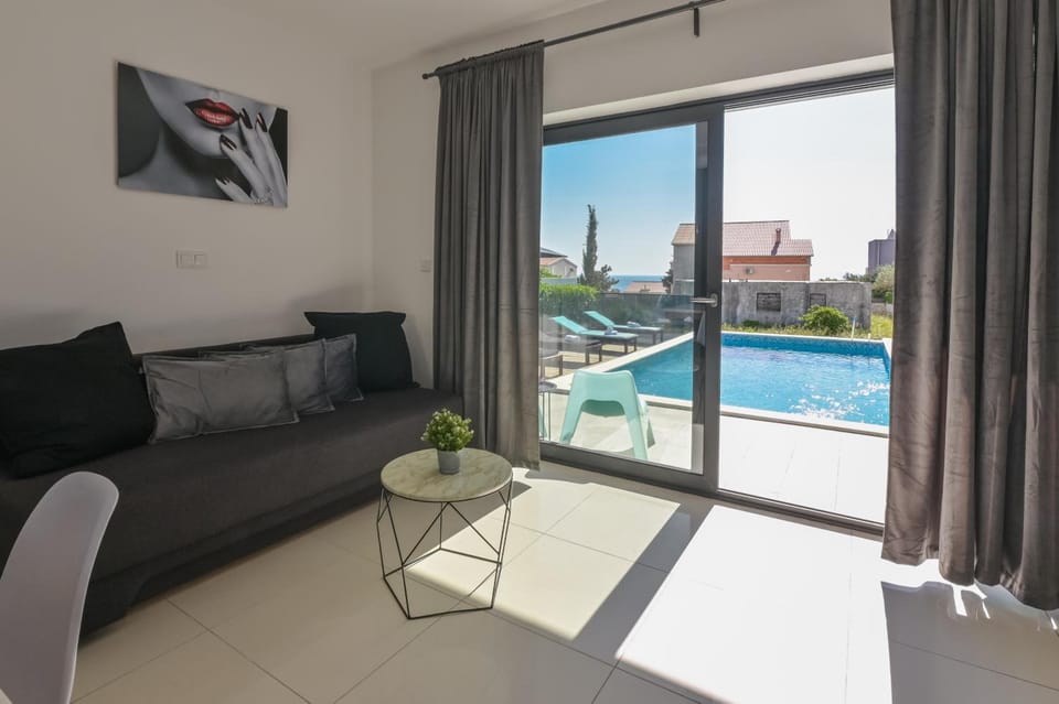 Pool Villa Vistamar Hotel in Novalja