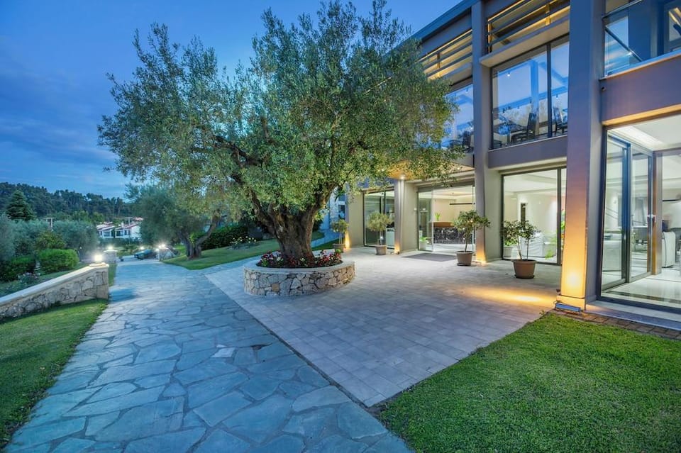 Iris Hotel Hotel in Halkidiki