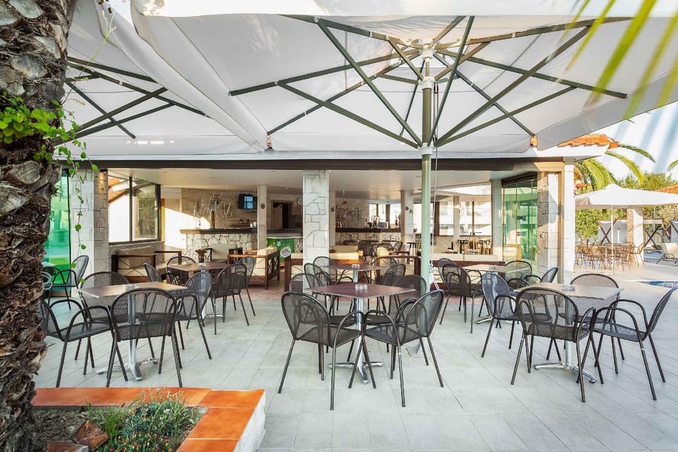 Iris Hotel Hotel in Halkidiki