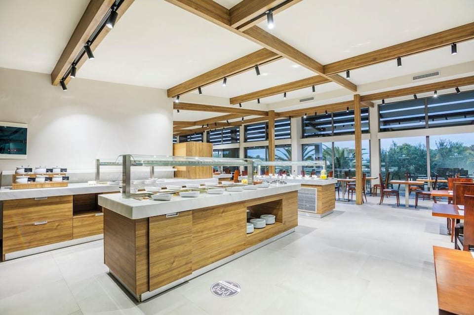 Iris Hotel Hotel in Halkidiki