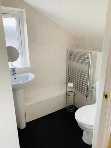 Nevis Rooms - Self check in with free onsite Parking Hotel in Fort William