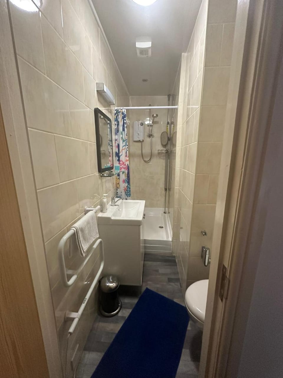 3 Luxury En-suite Bedrooms Hotel in Cardiff