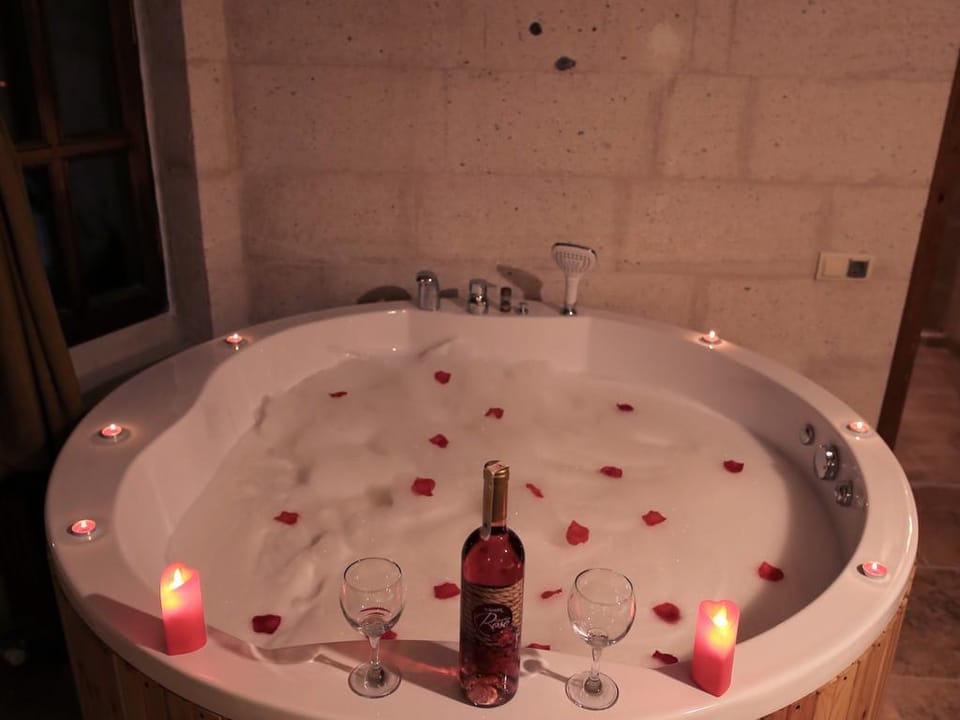 Cappadocia Eagle Cave Inn Hotel in Kayseri, Türkiye