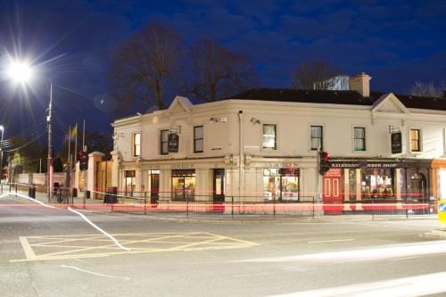 JBs Bar & Guest Accommodation Hotel in Kilkenny City