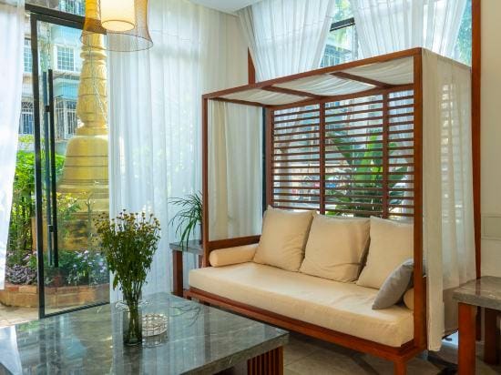 Fulongxuan Hotel Hotel in Laos