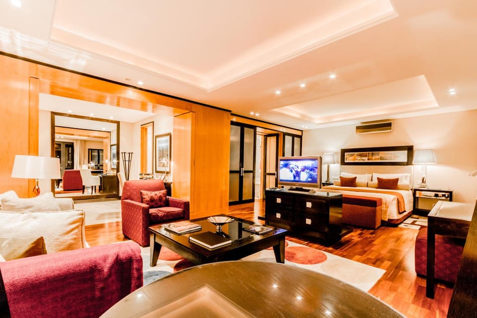 Shared lounge/TV area