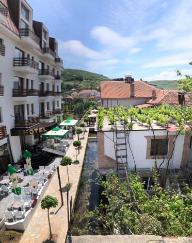 Grand Hotel Pogradec Hotel in Municipality of Ohrid, North Macedonia