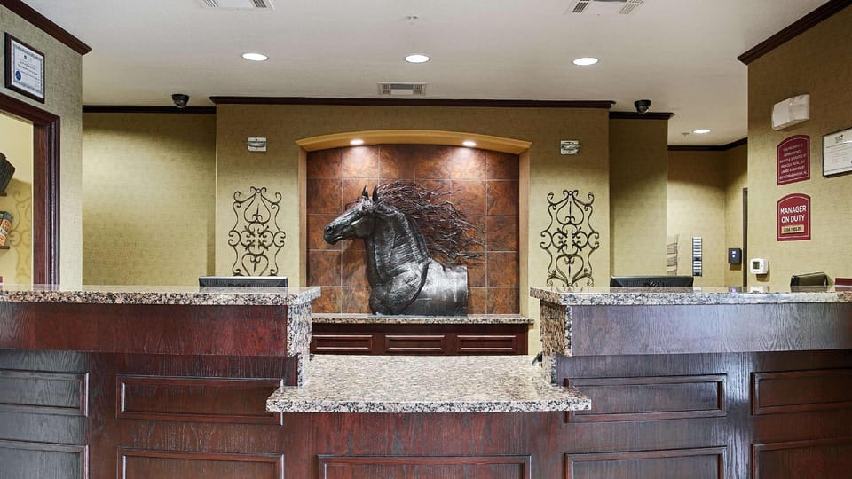 Best Western Plus Royal Mountain Inn & Suites Hotel in Texas