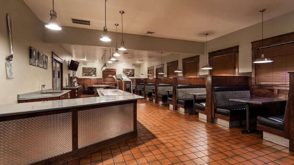 Best Western Paradise Inn Hotel in Beaver