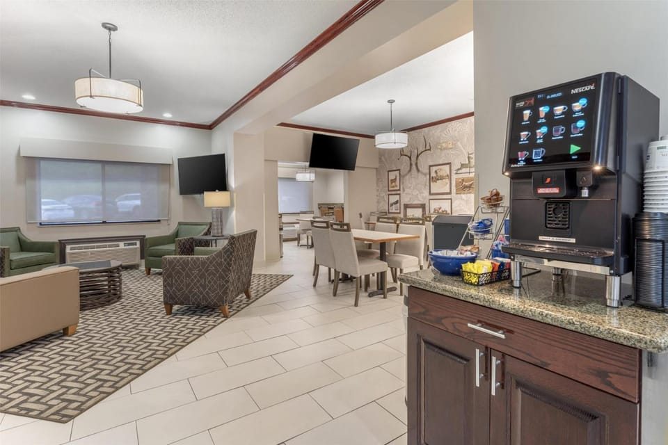 Best Western Plus Executive Inn Hotel in Allegheny River