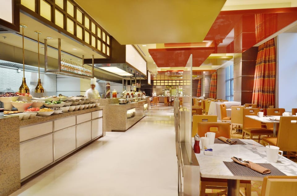 Courtyard by Marriott Hangzhou Wulin Hotel in Hangzhou