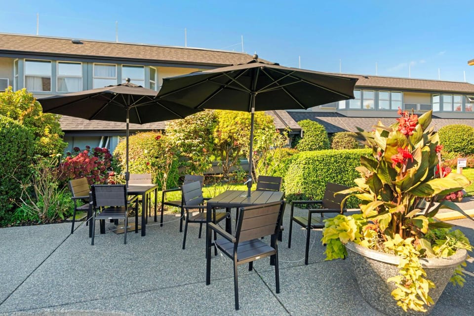 Best Western Plus Emerald Isle Hotel Hotel in Sidney