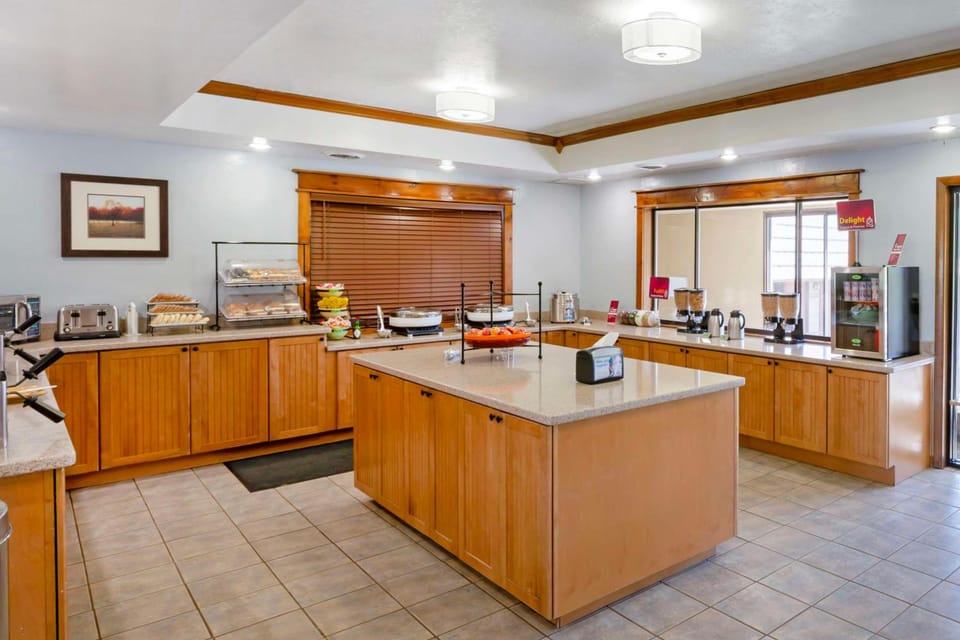 Best Western Plus Weston Inn Hotel in Logan