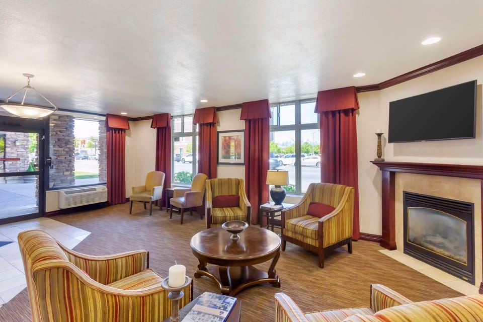 Best Western Plus Weston Inn Hotel in Logan