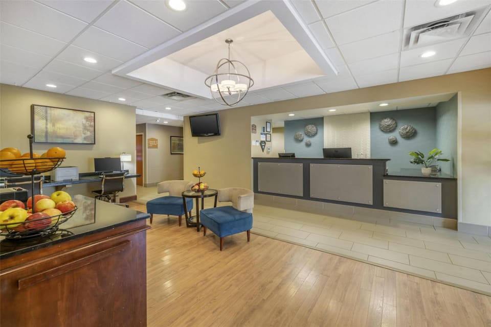 Best Western Plus University Inn Hotel in Cattaraugus