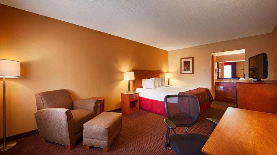 Best Western Inn Hotel in Russellville