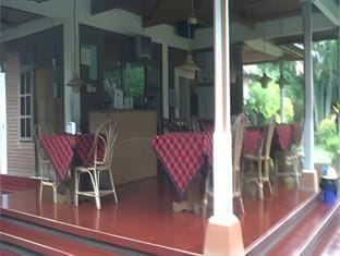 Bayumantra Bungalows Hotel in Buleleng